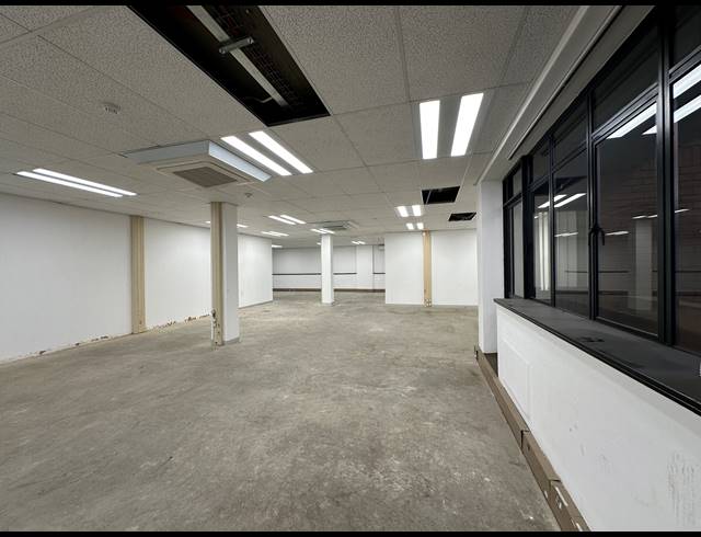 1,731M² OFFICE TO LET IN SANDTON CENTRAL